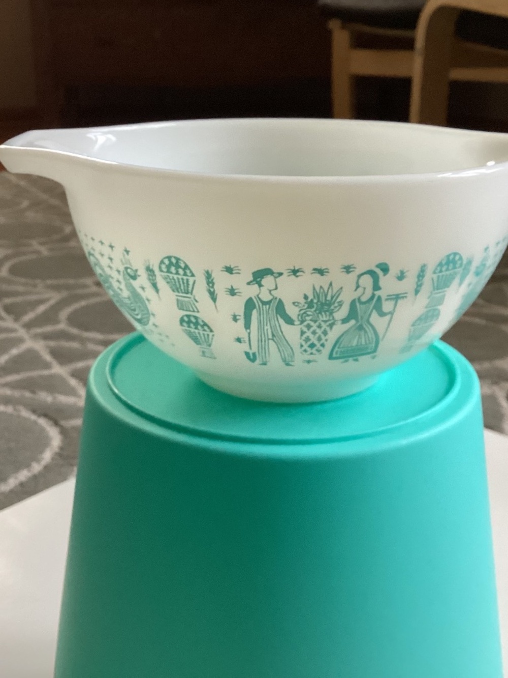 Pyrex Butterprint Amish 441 1 1/2 quart bowl